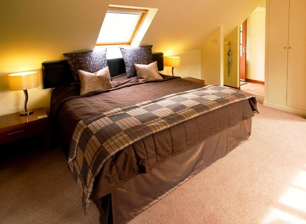 Craigatin House & Courtyard Guest House Pitlochry Room photo